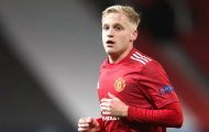 Dự bị ở Man Utd, Van de Beek được khuyên nên đập cửa phòng Solskjaer