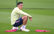 Ozil tiết lộ 'idol' tại câu lạc bộ mới
