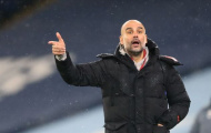 Nhìn Dean Smith nhận thẻ đỏ, Guardiola thản nhiên: 'Tôi không biết luật việt vị'