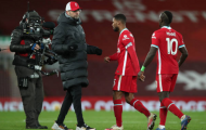Mark Lawrenson chỉ thẳng vấn đề của Liverpool trong trận thua Burnley