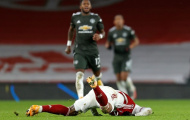 Sao Arsenal la hét thất thanh khi va chạm cực mạnh với Maguire