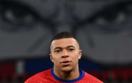 Quá choáng ngợp, đối thủ chỉ ra điểm 'bất thường' của Mbappe