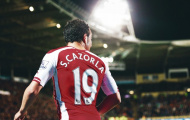 10 sao đáng lẽ Arsenal nên giữ lại: Cazorla, Vela và 'báu vật' Hà Lan