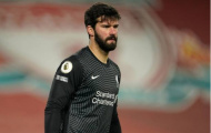 Alisson 'cosplay' Karius, Liverpool thảm bại trước đội hình không tiền đạo của Man City
