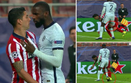 Suarez tặng 'combo tiểu xảo', Rudiger nổi đóa suýt choảng nhau trên sân