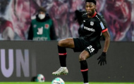 Bayer Leverkusen 'khốn khổ' vì Timothy Fosu-Mensah