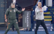 Vì Rashford, Ole tranh cãi máu lửa với Pep ngoài đường pitch
