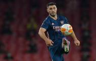 Tương lại mờ mịt, sao Arsenal quyết bám trụ ở Bundesliga