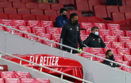 Ngồi dự bị, Aubameyang có hành động gây sốc với Arteta