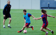 Câu chuyện mang tính biểu tượng của Messi trên sân tập Barca