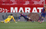'Đối mặt với Messi, tôi luôn rất đau khổ...'