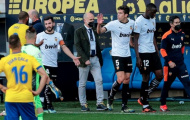 SỐC: Sao La Liga gọi đối thủ là 'con khỉ', tập thể Valencia bỏ trận