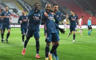 12 thống kê Slavia 0-4 Arsenal: Pepe quá đỉnh; 'Họng pháo' hồi sinh