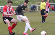 Ghi 20 bàn sau 22 trận, 'sát thủ tuổi teen' của Man Utd quá khủng