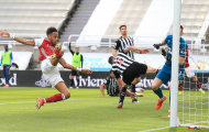 Aubameyang tung cánh, Arsenal thắng vượt trội Newcastle