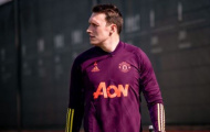 Man Utd biến Phil Jones trở thành 'vật bất di bất dịch'