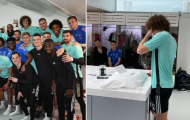 Sao Arsenal đăng video chia tay các đồng đội nghẹn ngào trong phòng thay đồ