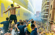 Tạo nên lịch sử trước M.U, Villarreal diễu hành ăn mừng hoành tráng