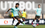 Bruno Fernandes tập 'động tác lạ', sẵn sàng đổi vị trí ở ĐT Bồ Đào Nha?
