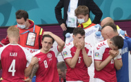 Cầu thủ 2 đội bật khóc nức nở khi Eriksen đổ gục
