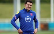 Man Utd tiến gần đến đối tác lý tưởng của Maguire: Không phải Varane