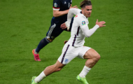 Rõ lý do Jack Grealish đi tất thấp