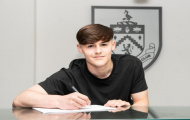Xác nhận: Rời Man Utd, tiền vệ người Anh gia nhập Burnley