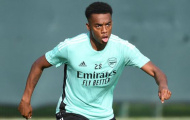 CĐV Arsenal muốn CLB giữ chân bằng được tiền vệ 21 tuổi