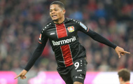 Sợ phòng thay đồ hỗn loạn, Arsenal rút khỏi thương vụ máy chạy Jamaica