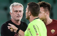 Mourinho bị đuổi khỏi sân khi AS Roma thua 2-5