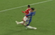 Viên ngọc quý của M.U bị sao trẻ Chelsea triệt hạ