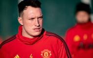 Hé lộ lý do Phil Jones không thể rời Man Utd