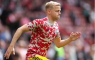 CĐV Man Utd: 'Thời của Van de Beek đã đến'