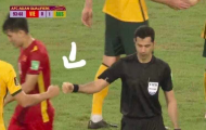 Trọng tài có hành động gây sốc khi Việt Nam thua Australia