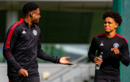 Số 10 đa năng xuất hiện trên sân tập Man Utd