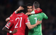 Ronaldo dẫn trước De Gea trong cuộc đua đến 1 danh hiệu