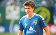 Man City, Liverpool cùng săn đón sao mai chơi chuyên nghiệp từ năm 15 tuổi