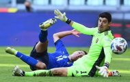 Van der Vaart phản pháo bình luận của Courtois