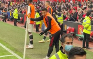 Bị CĐV M.U la ó, Jesse Lingard quay lưng đáp trả cực gắt