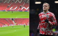 Lộ hình ảnh bất ngờ của Van de Beek sau trận thua Liverpool