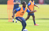 Sao trẻ húc văng cả Thomas Partey trên sân tập là ai?