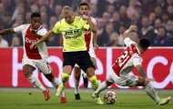 Kẻ bị West Ham ruồng bỏ đang khiến châu Âu bùng nổ