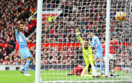 Gary Neville: 'Bailly đã quá hấp tấp'