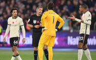 Klopp chỉ ra 2 quyết định khó hiểu của trọng tài chính