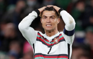 Ronaldo của hiện tại: Khi siêu sao cũng phải khóc
