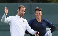 Phá kỷ lục tại Chelsea, Kepa tiết lộ thái độ của Cech