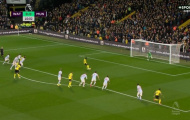 'Hai trong số những quả penalty thảm họa nhất'