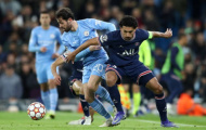 Cùng vượt qua vòng bảng, sao PSG và Man City phản ứng trái ngược