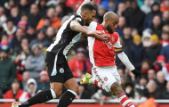Lacazette phá vỡ im lặng về tương lai tại Arsenal