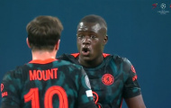 Mason Mount chất vấn Malang Sarr